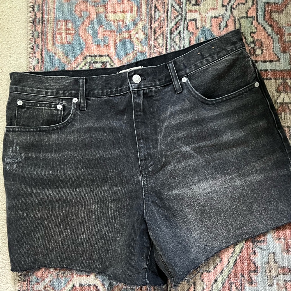 Black Denim Madewell Relaxed Mid-Length Shorts